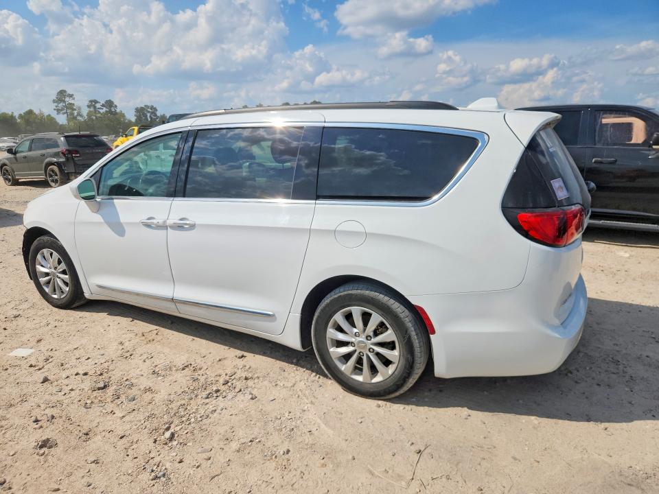 Продажа на аукционе авто 2017 Chrysler Pacifica, vin: 2C4RC1BG1HR539663, номер лота: 69980376