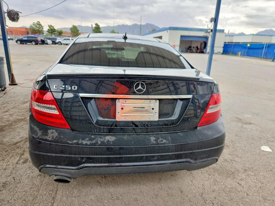 70880336 :رقم المزاد ، WDDGJ4HBXDF997848 vin ، 2013 Mercedes-benz C مزاد بيع