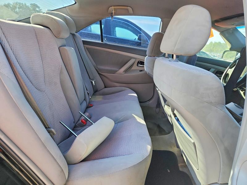 70112306 :رقم المزاد ، 4T1BF3EKXAU089813 vin ، 2010 Toyota Camry مزاد بيع