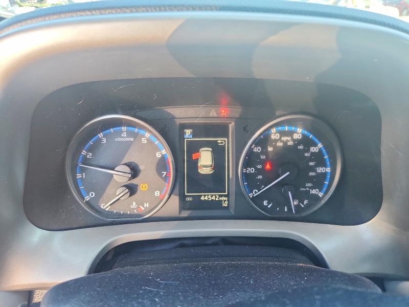 Продаж на аукціоні авто 2018 Toyota Rav4, vin: 2T3RFREV0JW825435, номер лоту: 68788716
