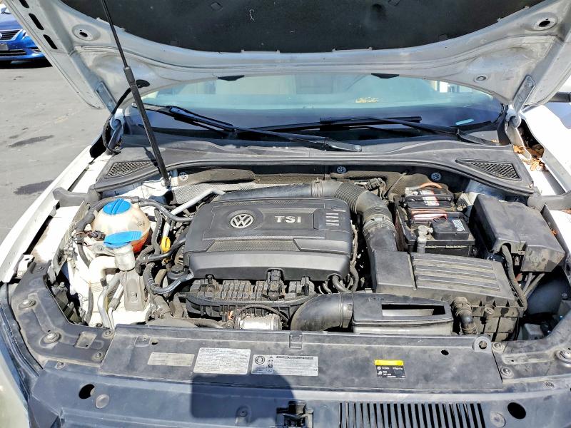 70543646 :رقم المزاد ، 1VWBT7A35FC063603 vin ، 2015 Volkswagen Passat مزاد بيع