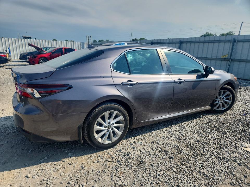 Продажа на аукционе авто 2022 Toyota Camry, vin: 4T1R11AKXNU643462, номер лота: 67008186