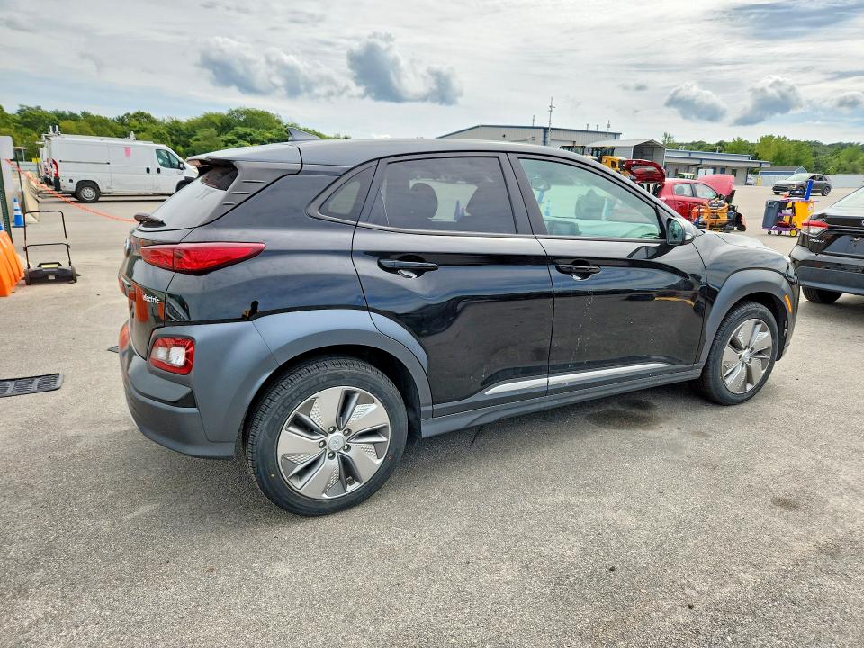 67842386 :رقم المزاد ، KM8K23AG6MU132965 vin ، 2021 Hyundai Kona مزاد بيع