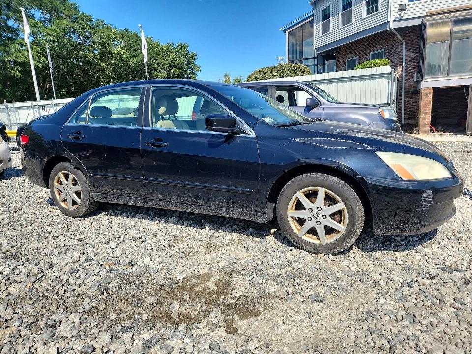 2003 Honda Accord მანქანა იყიდება აუქციონზე, vin: 1HGCM66573A057013, აუქციონის ნომერი: 67919516
