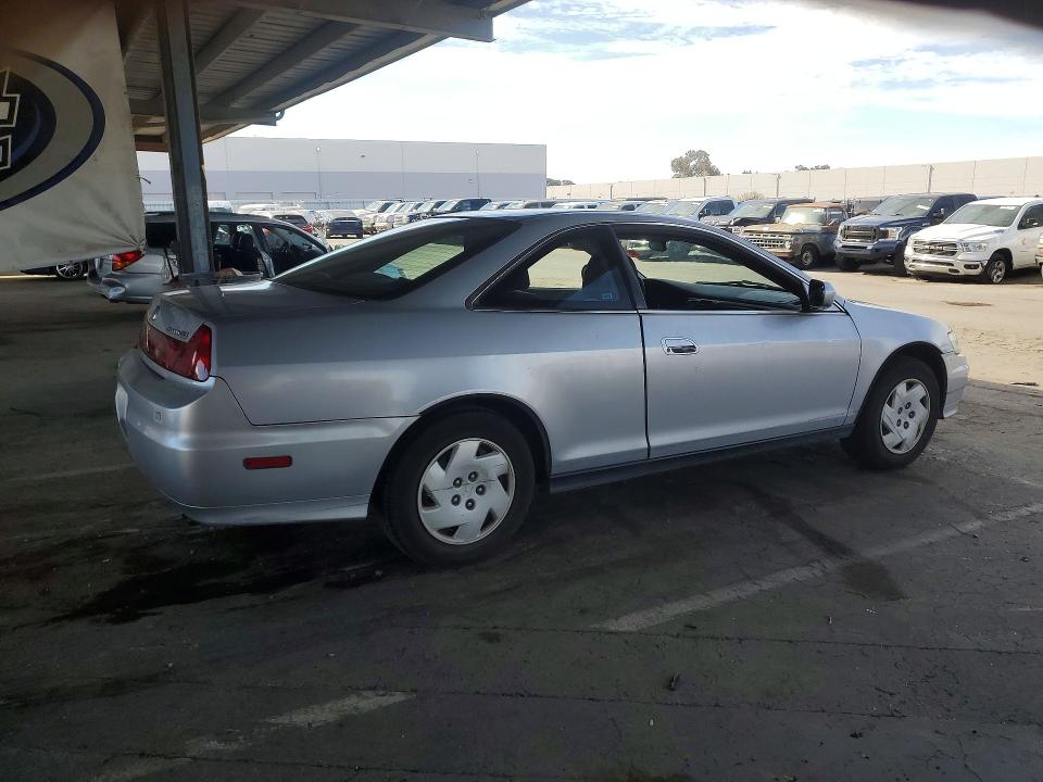 2001 Honda Accord მანქანა იყიდება აუქციონზე, vin: 1HGCG22401A036370, აუქციონის ნომერი: 68037056