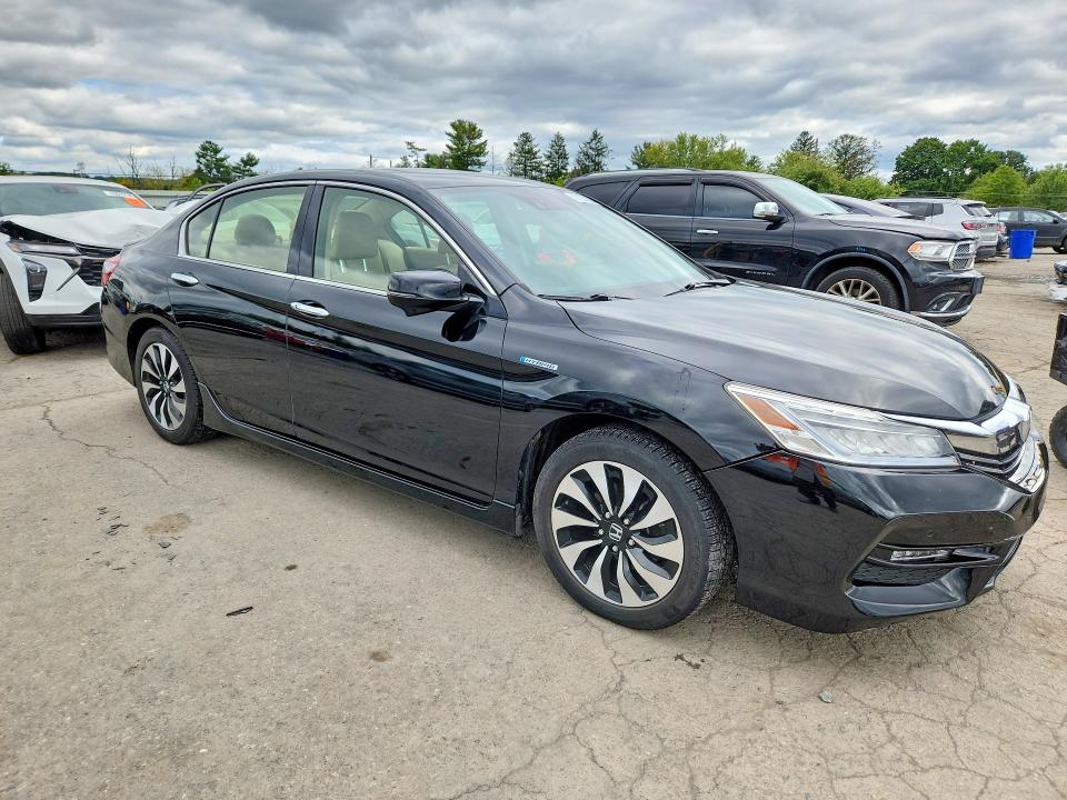 Aukcja sprzedaży 2017 Honda Accord, vin: JHMCR6F75HC029061, numer aukcji: 71221036
