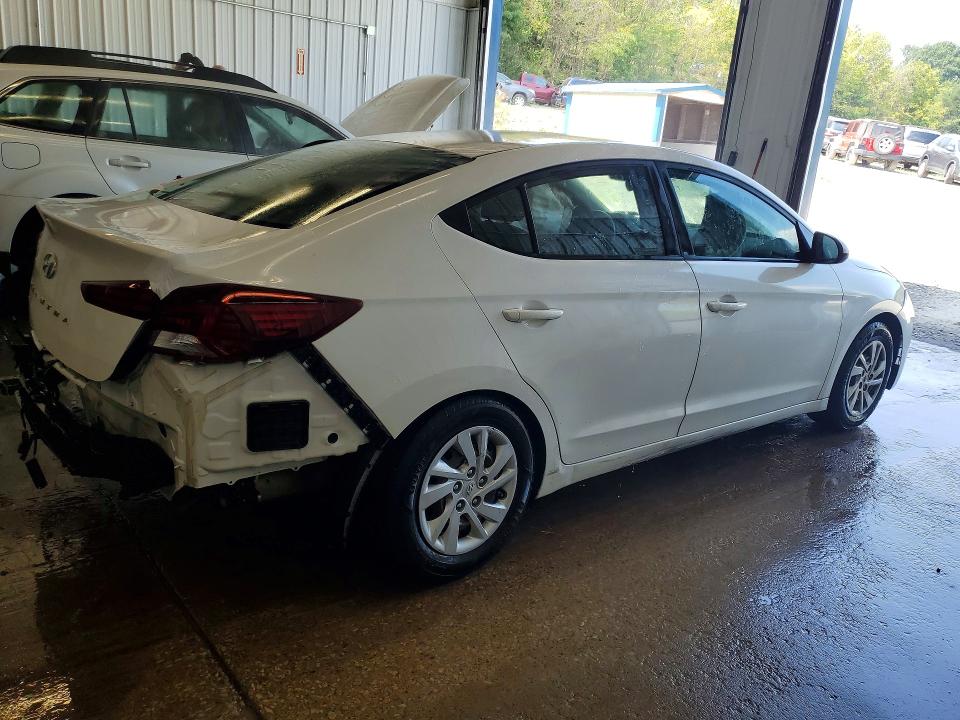 67070326 :رقم المزاد ، 5NPD74LF4KH469988 vin ، 2019 Hyundai Elantra مزاد بيع