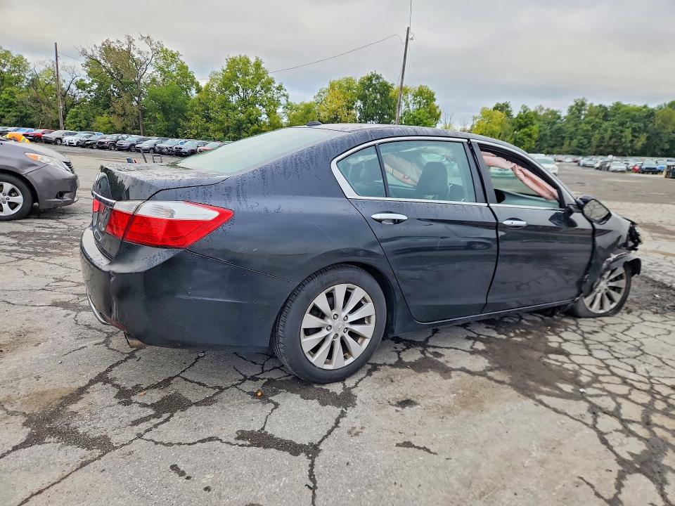 Продажа на аукционе авто 2015 Honda Accord, vin: 1HGCR2F80FA073949, номер лота: 69083086
