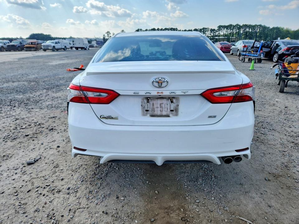 Продаж на аукціоні авто 2018 Toyota Camry, vin: 4T1B11HK3JU661822, номер лоту: 67605796
