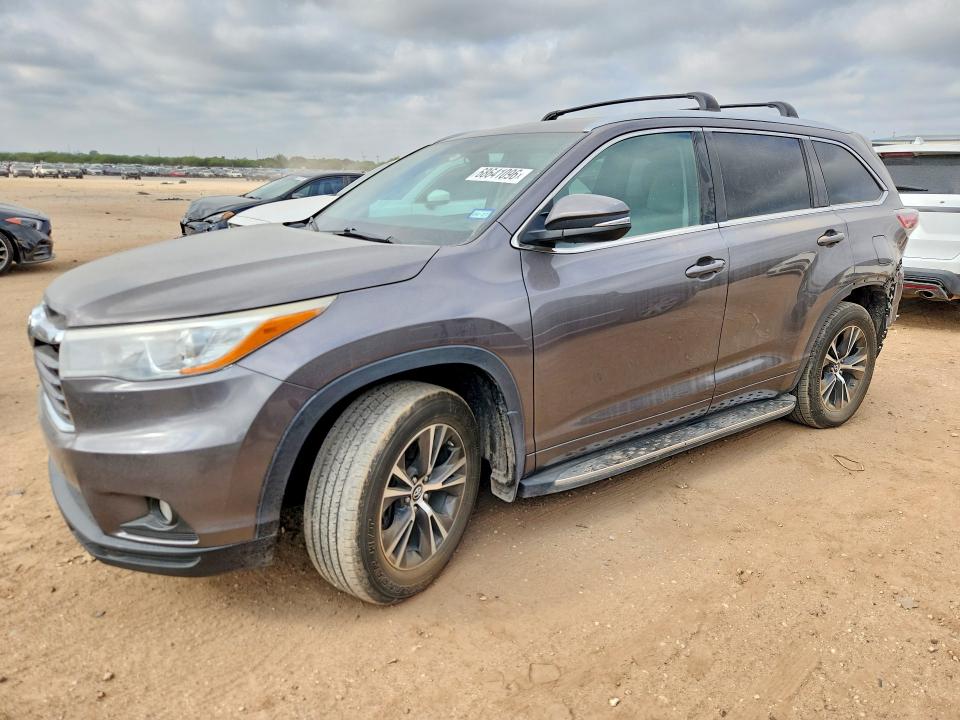68641096 :رقم المزاد ، 5TDKKRFH2GS156844 vin ، 2016 Toyota Highlander مزاد بيع