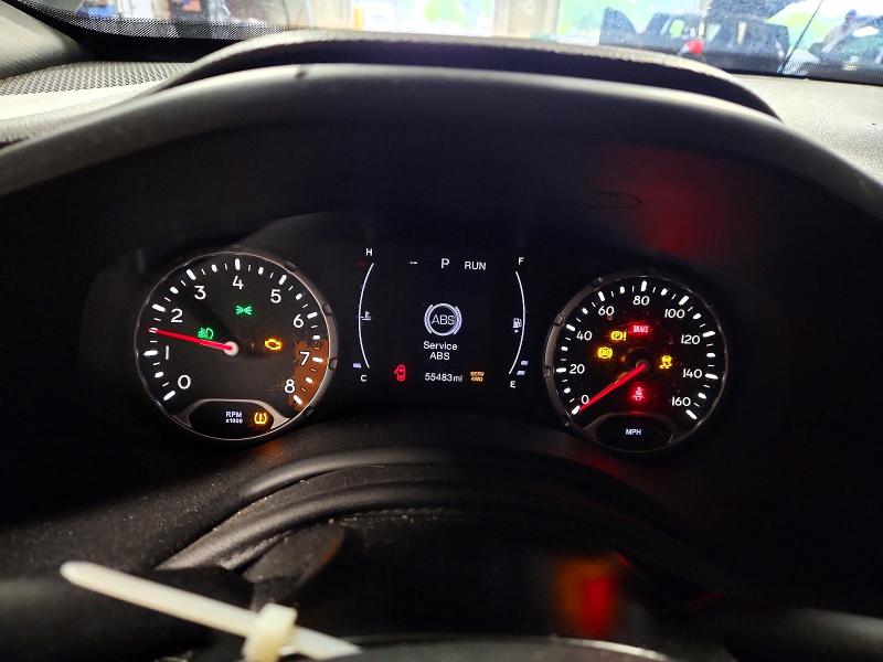 68992706 :رقم المزاد ، ZACCJBBB1JPJ05112         vin ، 2018 Jeep Renegade مزاد بيع