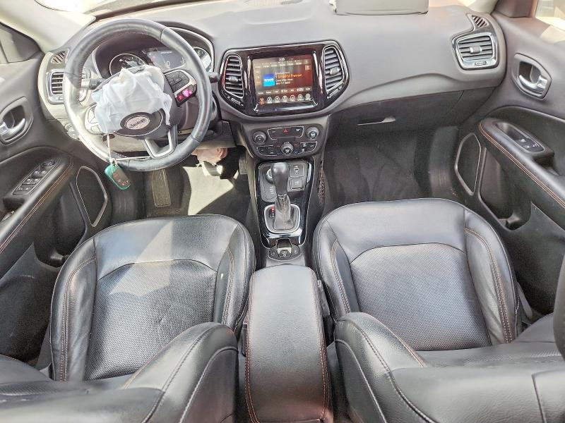 67868416 :رقم المزاد ، 3C4NJDCB7JT400875 vin ، 2018 Jeep Compass مزاد بيع