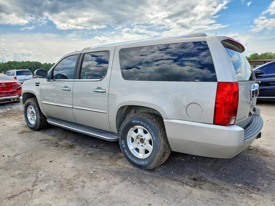 2007 Cadillac Escalade მანქანა იყიდება აუქციონზე, vin: 1GYFK66887R208938, აუქციონის ნომერი: 68632556