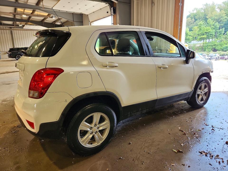68212896 :رقم المزاد ، KL7CJNSB7JB732862 vin ، 2018 Chevrolet Trax مزاد بيع