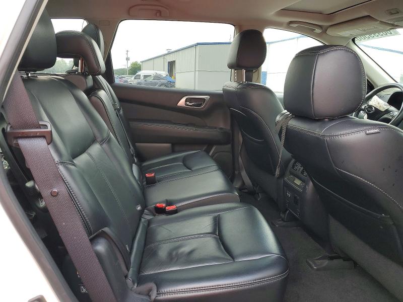 Продажа на аукционе авто 2017 Nissan Pathfinder, vin: 5N1DR2MM7HC674250, номер лота: 66999566