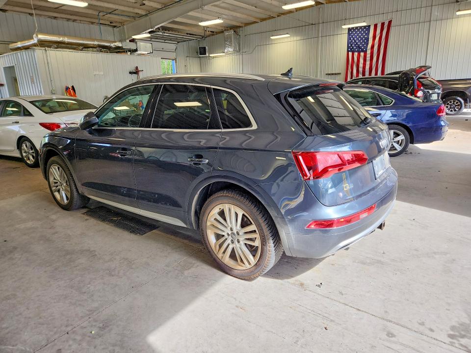 69415676 :رقم المزاد ، WA1BNAFY1J2137137 vin ، 2018 Audi Q5 مزاد بيع