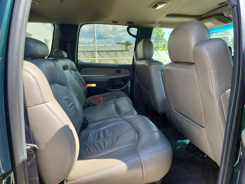 66533676 :رقم المزاد ، 3GNFK16Z02G353800 vin ، 2002 Chevrolet Suburban مزاد بيع