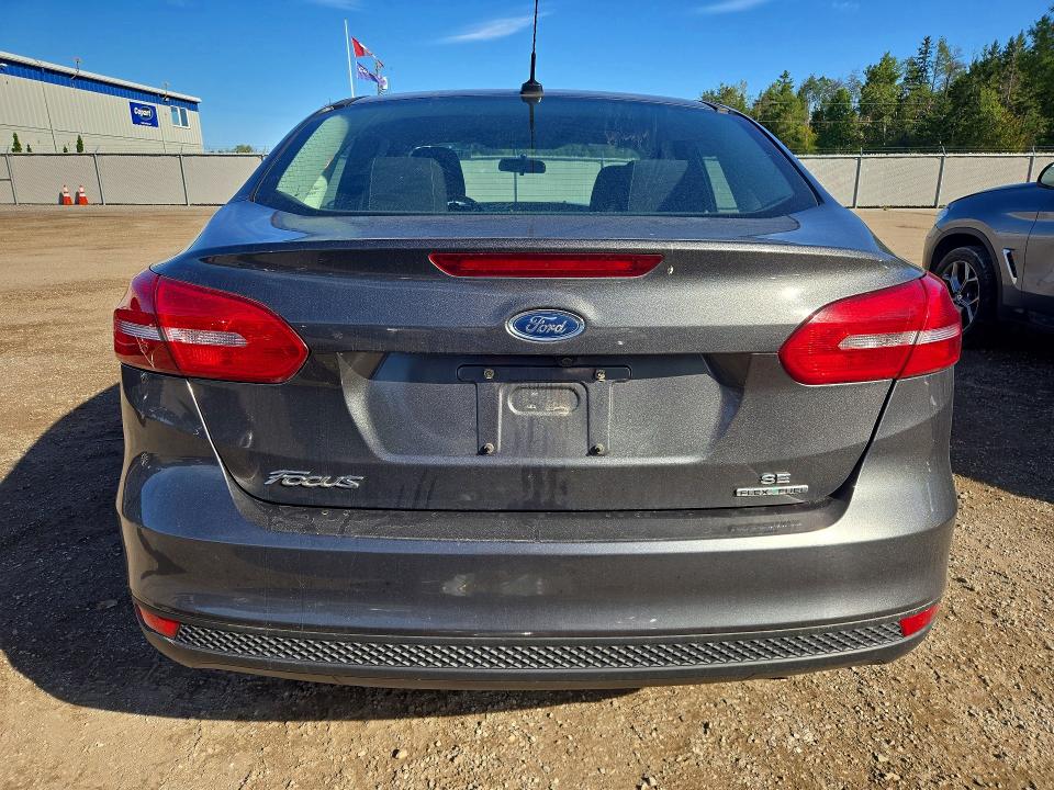 67964876 :رقم المزاد ، 1FADP3F28FL265432 vin ، 2015 Ford Focus مزاد بيع