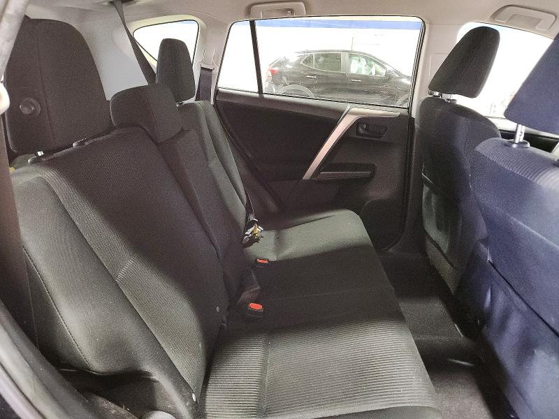 Продаж на аукціоні авто 2017 Toyota Rav4, vin: JTMZFREV2HJ720498, номер лоту: 69936326
