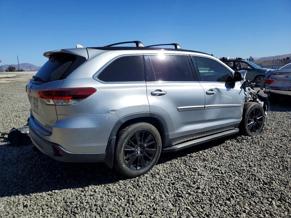 69086076 :رقم المزاد ، 5TDJZRFH7KS956085 vin ، 2019 Toyota Highlander مزاد بيع