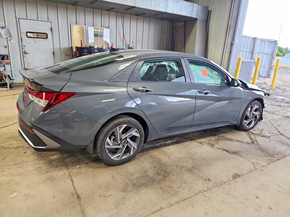 2025 Hyundai Elantra მანქანა იყიდება აუქციონზე, vin: KMHLM4DG1SU056097, აუქციონის ნომერი: 66807376