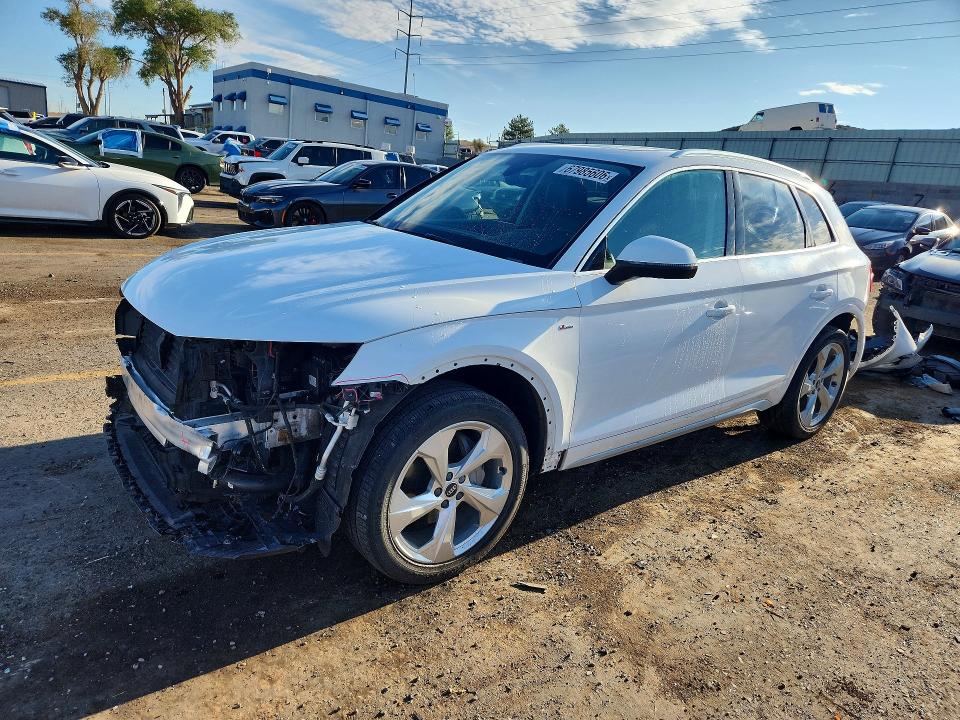 67985606 :رقم المزاد ، WA1EAAFY2N2028281 vin ، 2022 Audi Q5 مزاد بيع