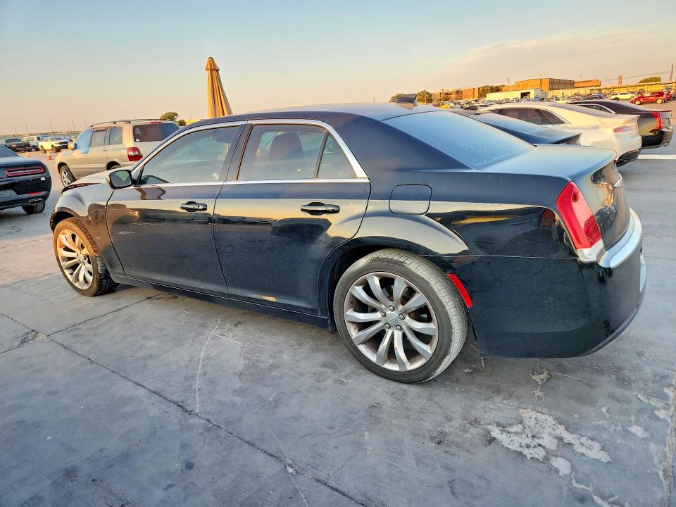 69334346 :رقم المزاد ، 2C3CCAAG9KH661180 vin ، 2019 Chrysler 300 مزاد بيع