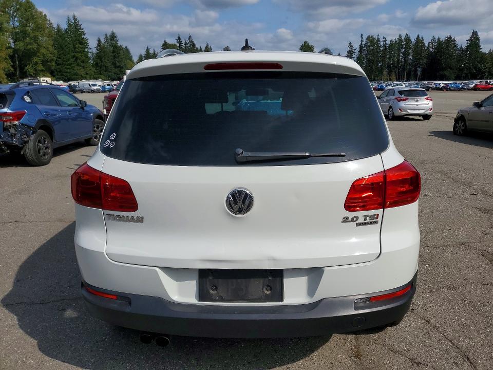 68633316 :رقم المزاد ، WVGBV7AX9FW563922 vin ، 2015 Volkswagen Tiguan مزاد بيع