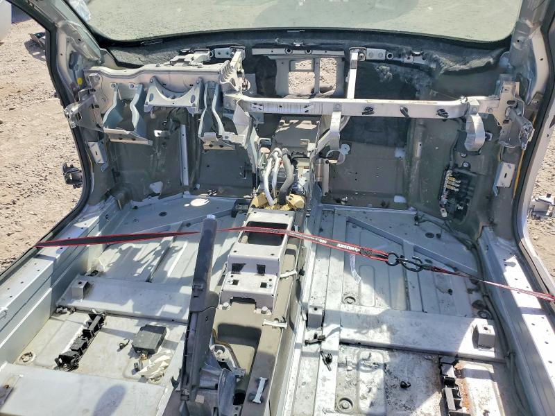 70560056 :رقم المزاد ، WUAVNAFG2BN000687 vin ، 2011 Audi R8 مزاد بيع