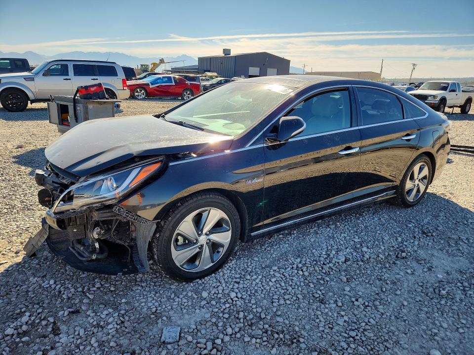 Продаж на аукціоні авто 2016 Hyundai Sonata Hybrid, vin: KMHE34L11GA033338, номер лоту: 70018106