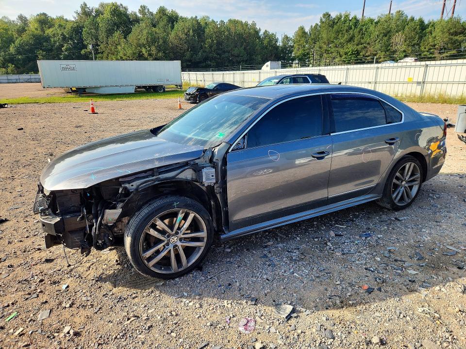 2019 Volkswagen Passat მანქანა იყიდება აუქციონზე, vin: 1VWMA7A30KC001888, აუქციონის ნომერი: 68222586