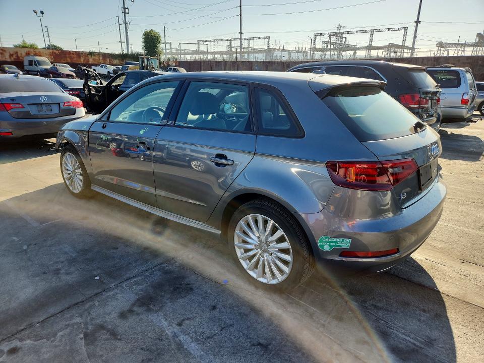 70245926 :رقم المزاد ، WAUUPBFF0GA156982 vin ، 2016 Audi A3 مزاد بيع