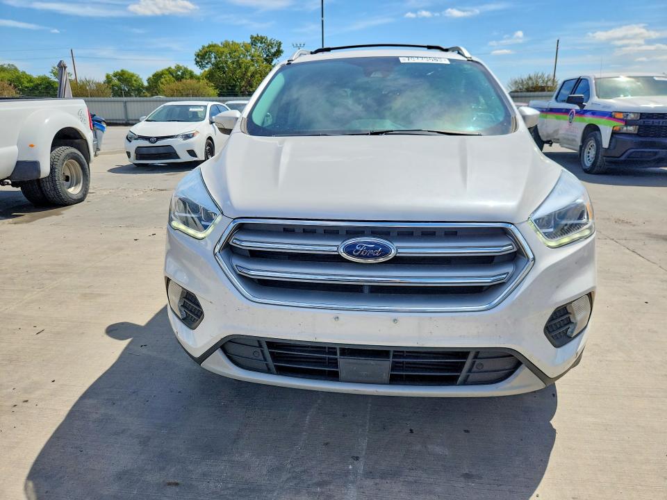 Продажа на аукционе авто 2017 Ford Escape, vin: 1FMCU0J93HUB35570, номер лота: 70779686