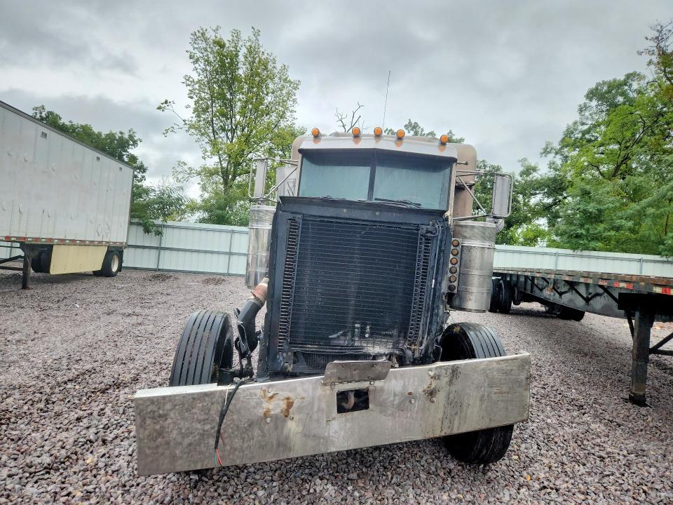 Продажа на аукционе авто 2003 Peterbilt 379, vin: 1XP5D49X03D590195, номер лота: 67180106