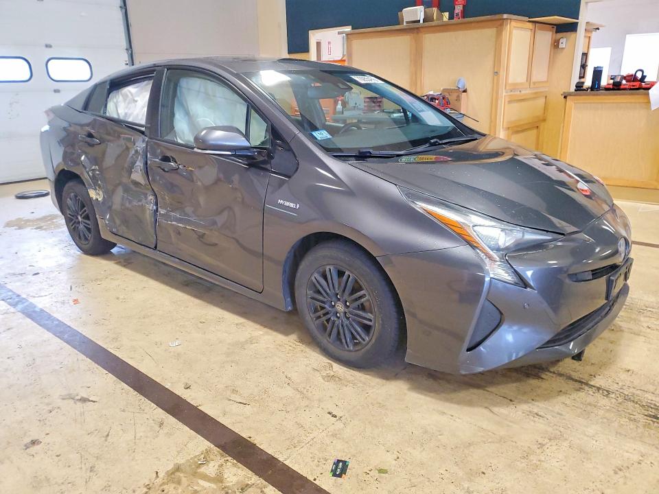 70955476 :رقم المزاد ، JTDKARFU2H3541873 vin ، 2017 Toyota Prius مزاد بيع