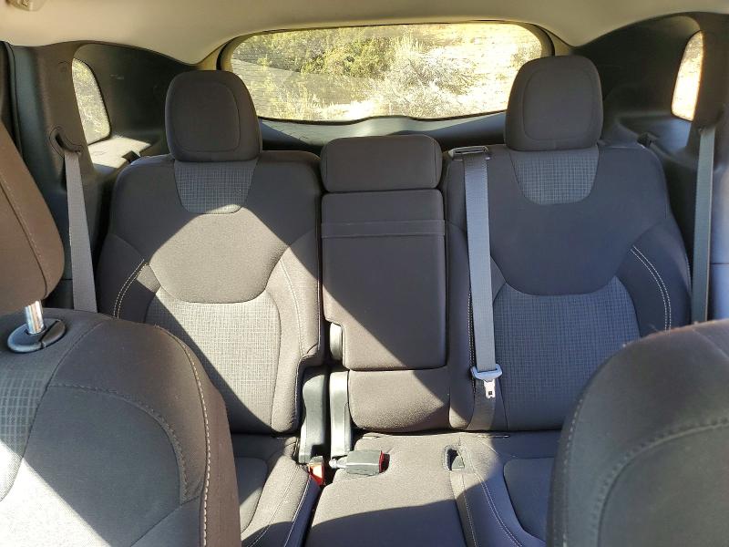 70641676 :رقم المزاد ، 1C4PJMCS2GW218335 vin ، 2016 Jeep Cherokee مزاد بيع