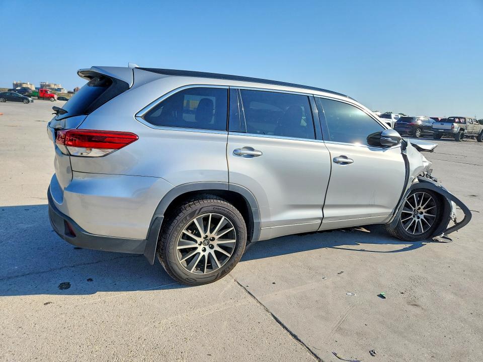 Aukcja sprzedaży 2017 Toyota Highlander, vin: 5TDKZRFH5HS190306, numer aukcji: 69909686