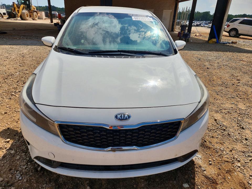 68338916 :رقم المزاد ، 3KPFK4A7XJE205633 vin ، 2018 Kia Forte مزاد بيع