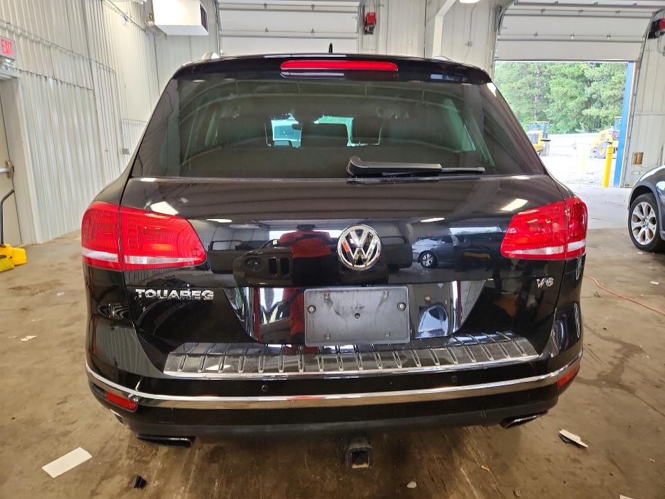2017 Volkswagen Touareg მანქანა იყიდება აუქციონზე, vin: WVGGF7BPXHD006761, აუქციონის ნომერი: 67970176