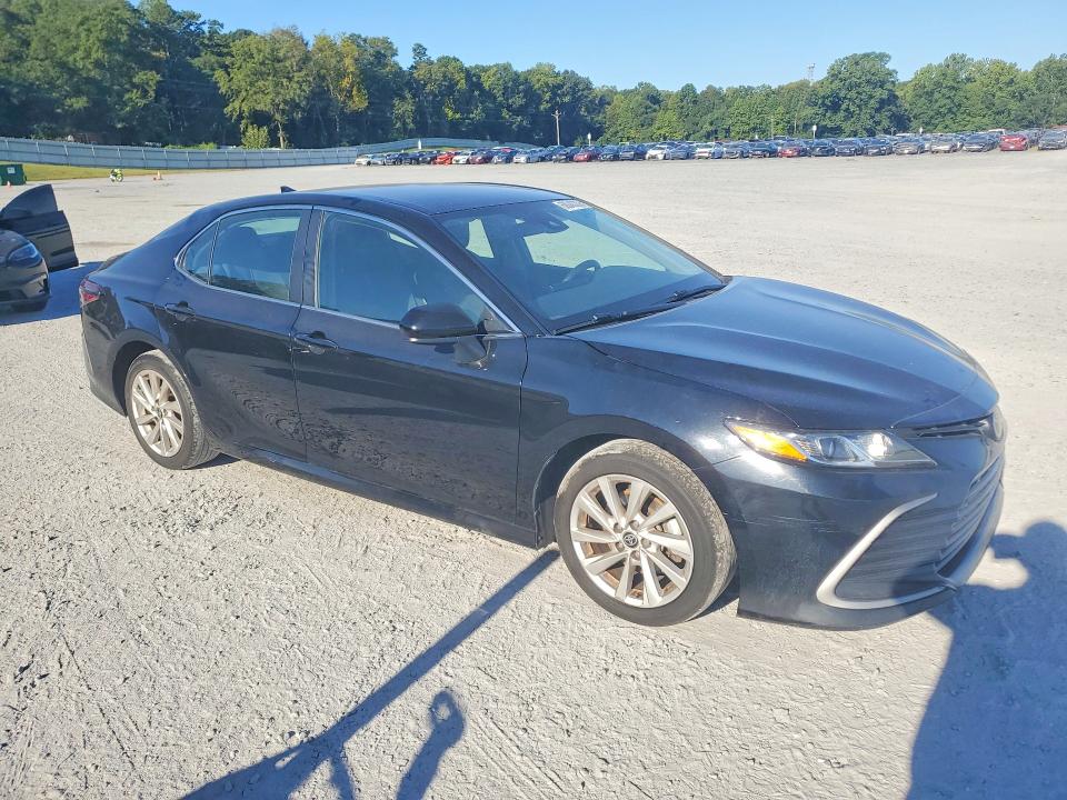 68040356 :رقم المزاد ، 4T1C11AK3PU801326 vin ، 2023 Toyota Camry مزاد بيع