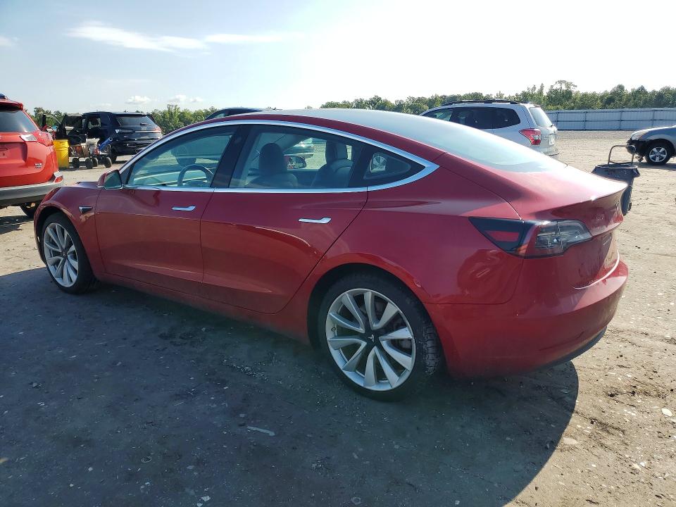 67429266 :رقم المزاد ، 5YJ3E1EB2JF133425 vin ، 2018 Tesla Model 3 مزاد بيع