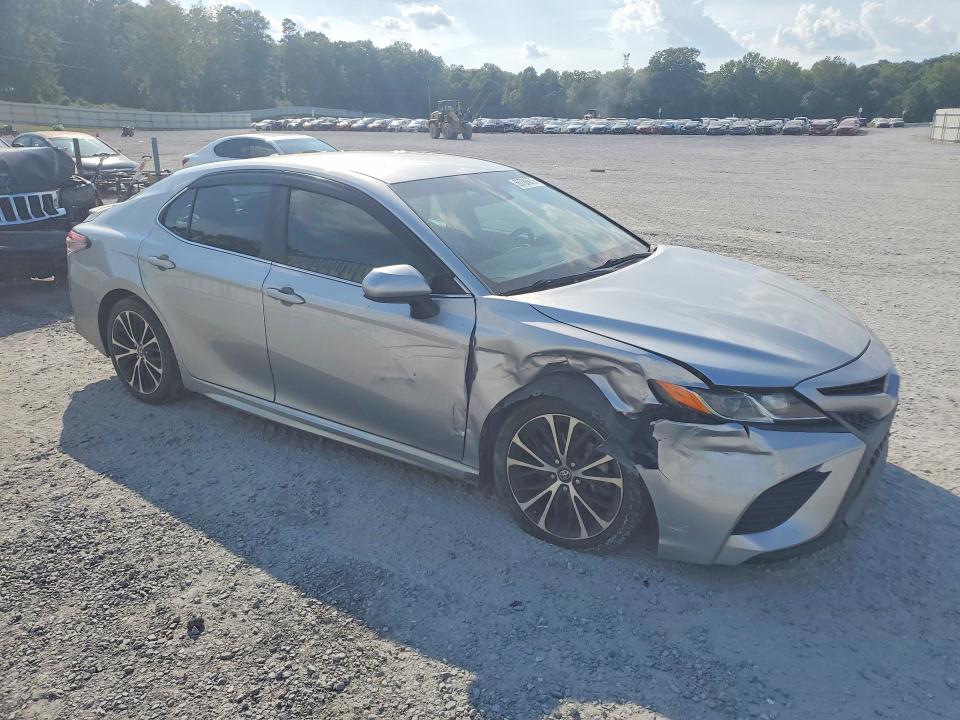 Продаж на аукціоні авто 2018 Toyota Camry, vin: 4T1B11HK7JU077164, номер лоту: 69786676