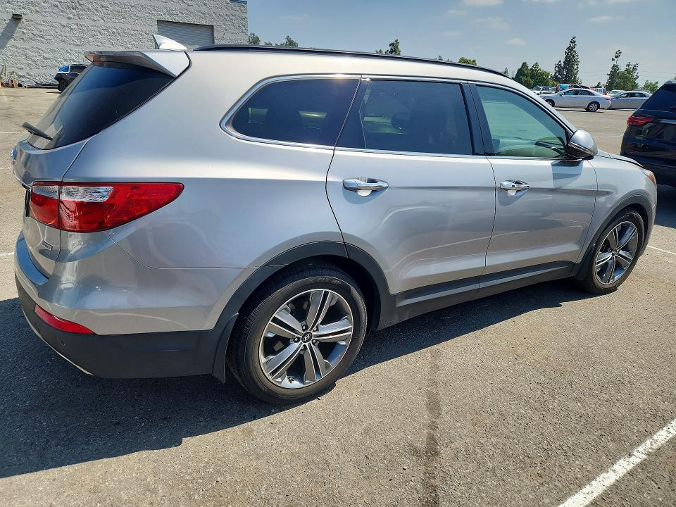 2015 Hyundai Santa Fe მანქანა იყიდება აუქციონზე, vin: KM8SR4HF0FU127830, აუქციონის ნომერი: 69400816