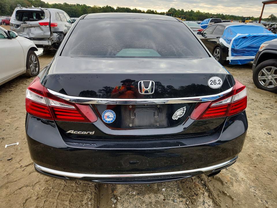 Продажа на аукционе авто 2017 Honda Accord, vin: 1HGCR2F34HA030044, номер лота: 70533546