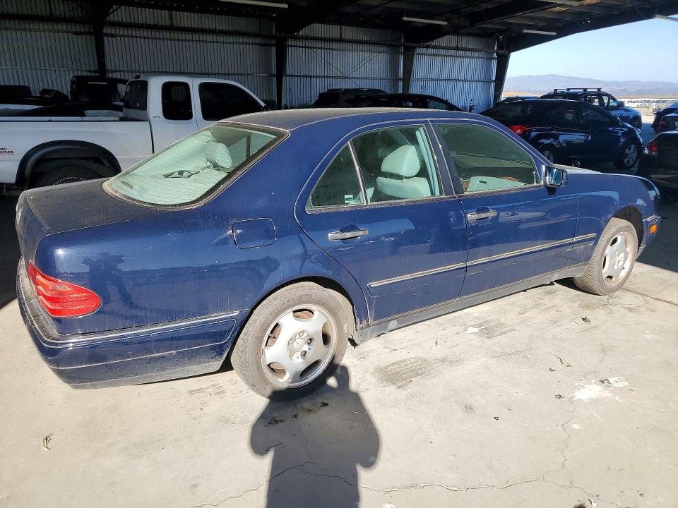 70939186 :رقم المزاد ، WDBJF70H5XA897918 vin ، 1999 Mercedes-benz E مزاد بيع