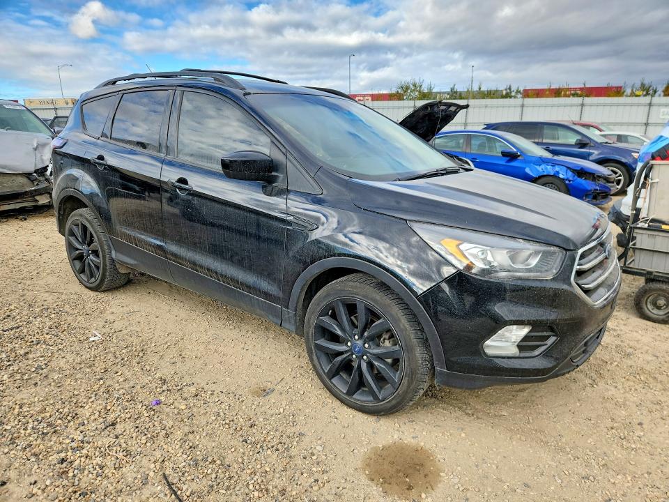 69908716 :رقم المزاد ، 1FMCU0GDXHUB69971 vin ، 2017 Ford Escape مزاد بيع