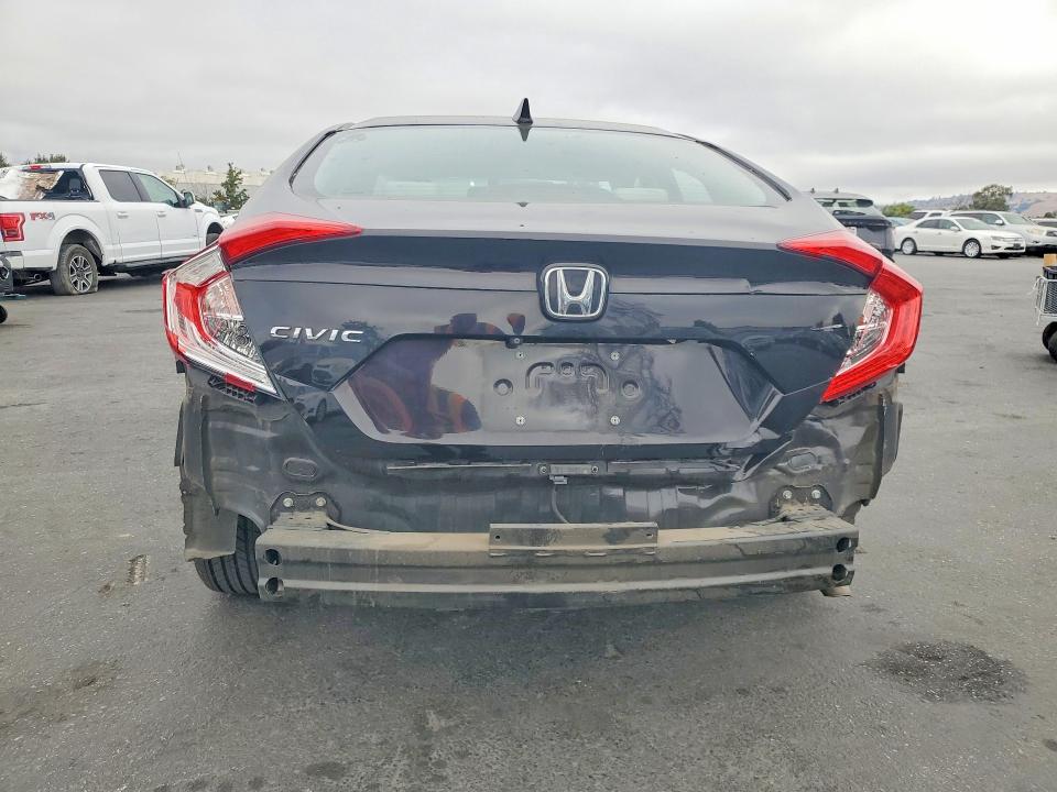 69810626 :رقم المزاد ، 19XFC2F75HE228371 vin ، 2017 Honda Civic مزاد بيع