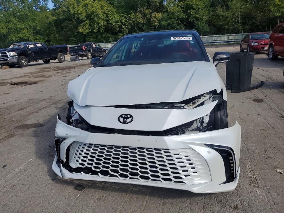 67842596 :رقم المزاد ، 4T1DBADK5SU011905 vin ، 2025 Toyota Camry مزاد بيع