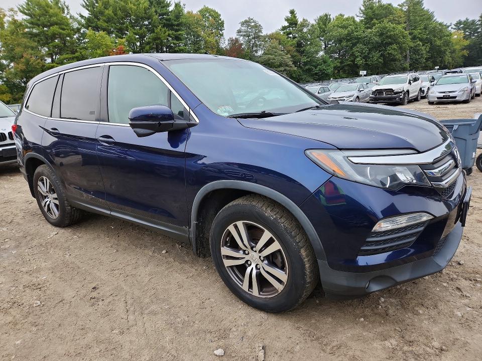 Продаж на аукціоні авто 2017 Honda Pilot, vin: 5FNYF6H52HB025578, номер лоту: 71020046