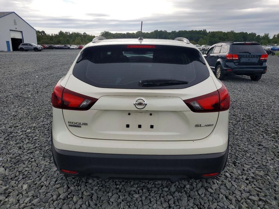 2017 Nissan Rogue Sport მანქანა იყიდება აუქციონზე, vin: JN1BJ1CR2HW107116, აუქციონის ნომერი: 69581356